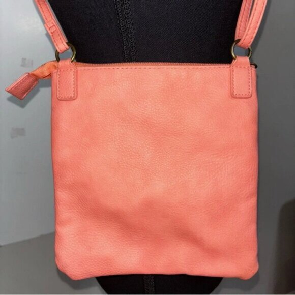 Fiorelli Crossbody Bag Purse Peach Pocket Adjustable Strap Tassel Zip 8x7.5” - Picture 4 of 8